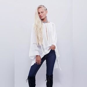 Free People Intimately Lost And In Love Crochet Nightshirt in White Sz M RARE